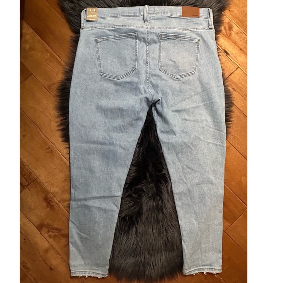 Madewell Light Blue Ankle Jeans - Picture 6 of 8